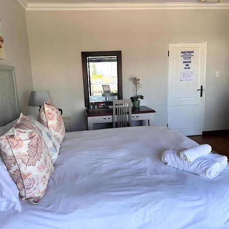 The Hamptons Guest House Durban Exterior photo